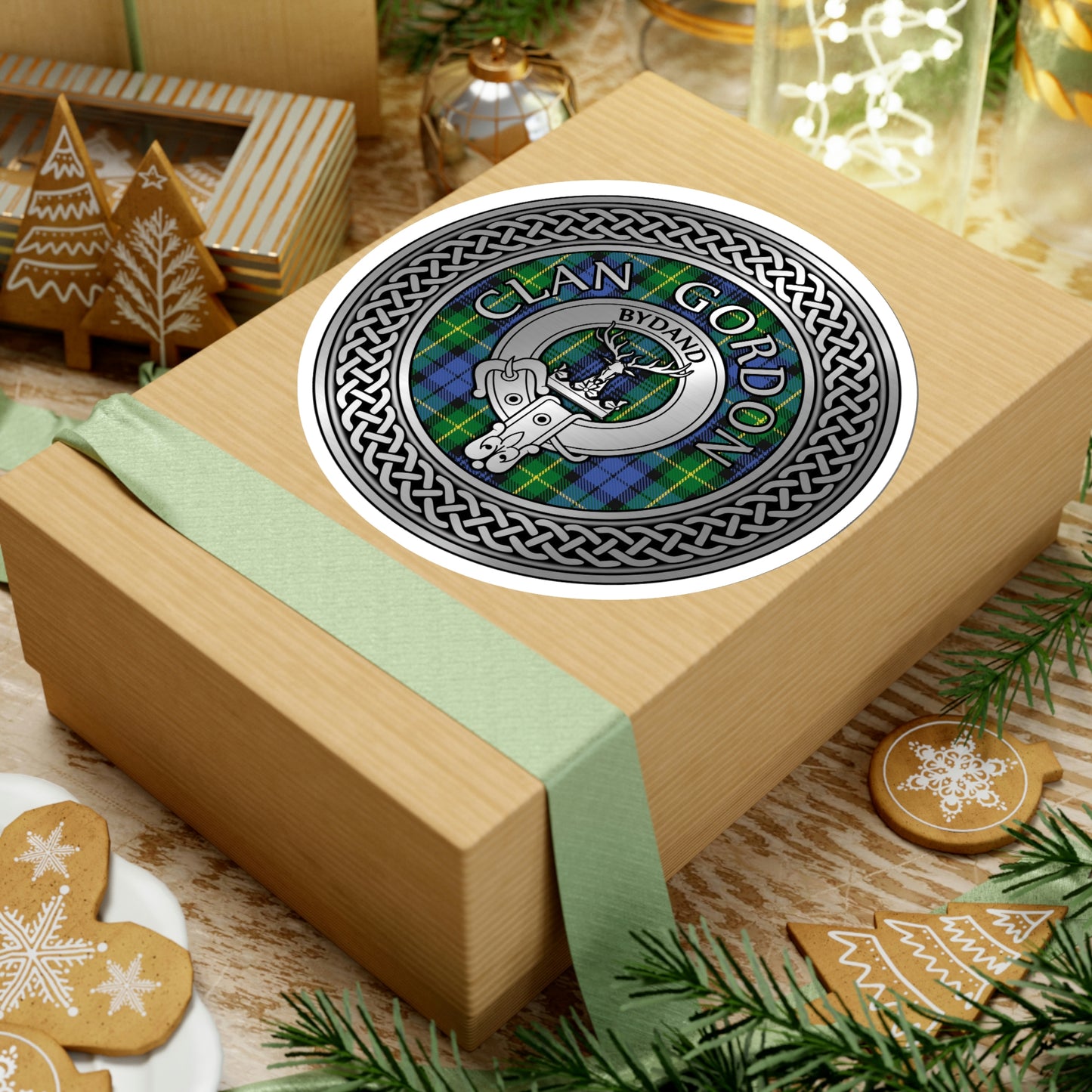 Clan Gordon Crest & Tartan Kiss-Cut Stickers