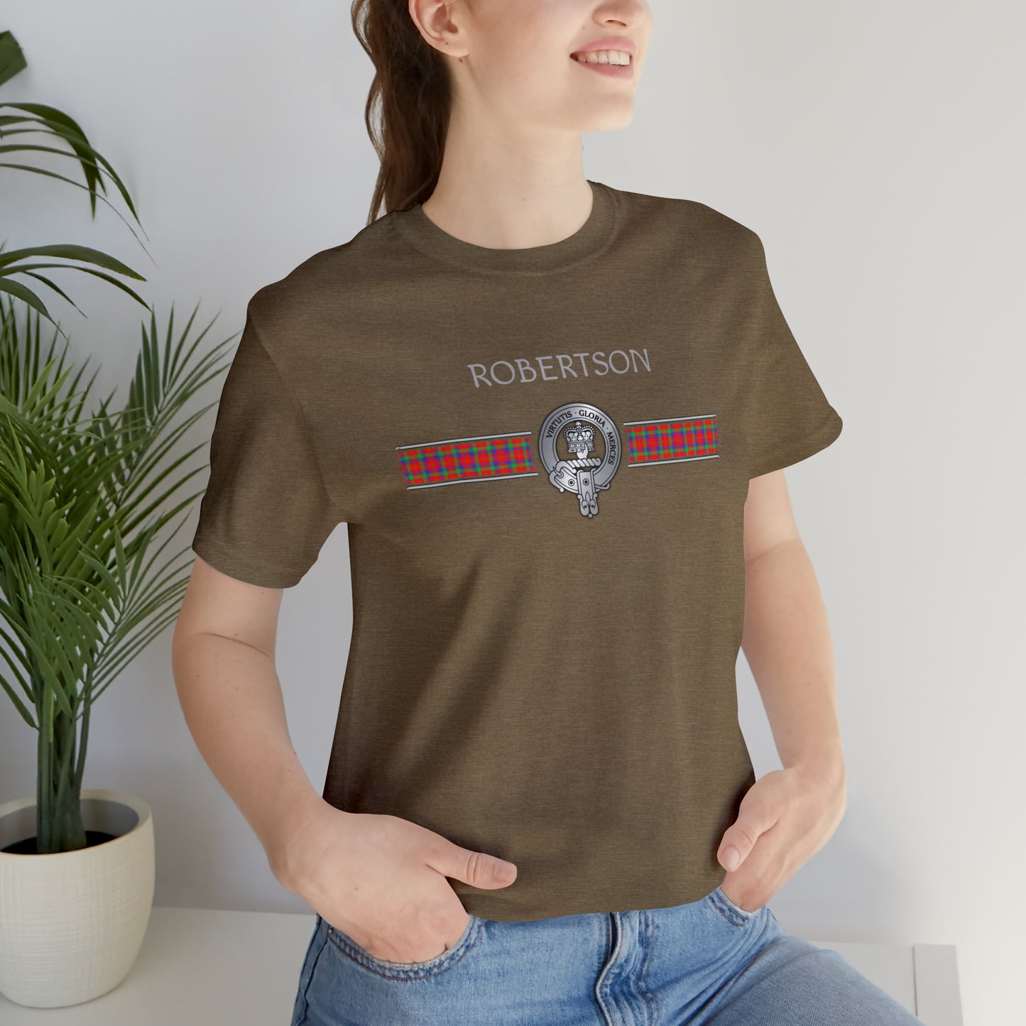 Clan Donnachaidh | Robertson Crest & Tartan | Unisex T-Shirt