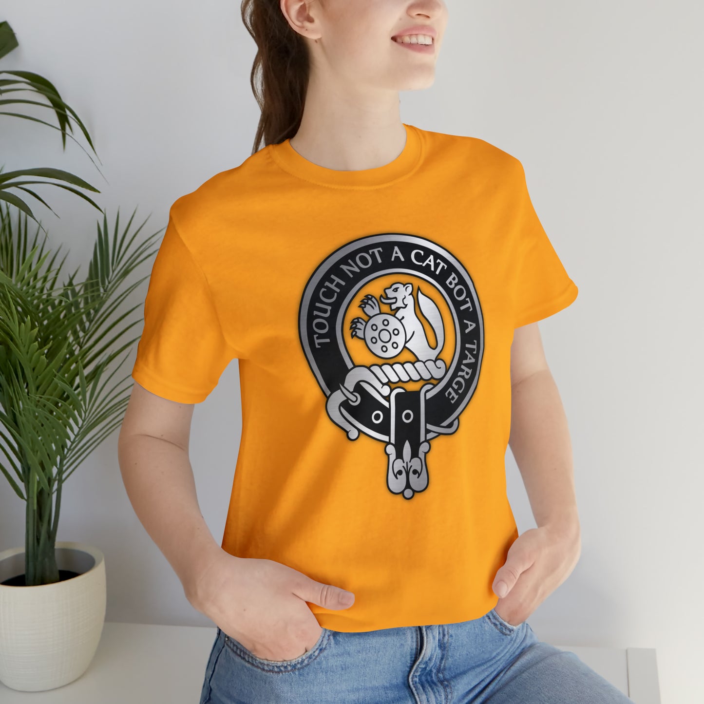 Clan MacBean | MacBain Crest | Unisex T-Shirt