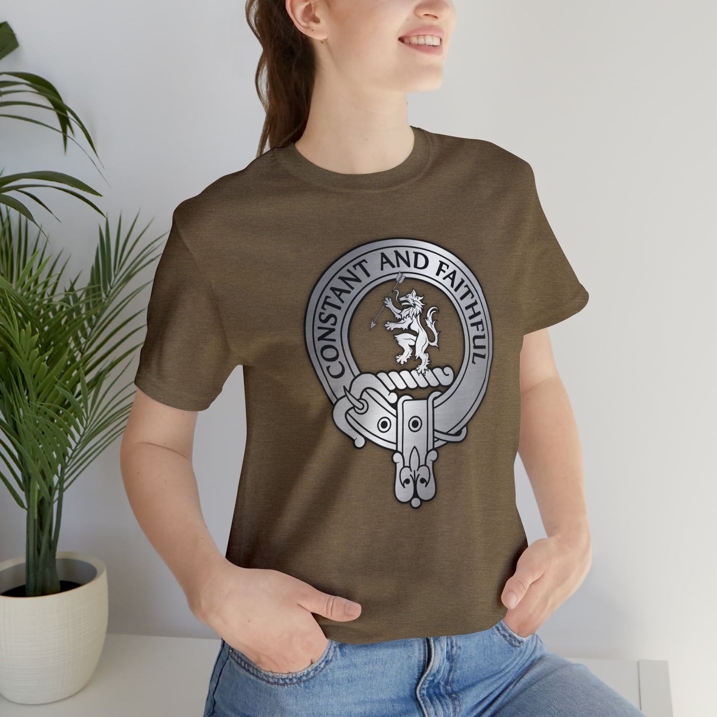 Clan MacQueen Crest | Unisex T-Shirt