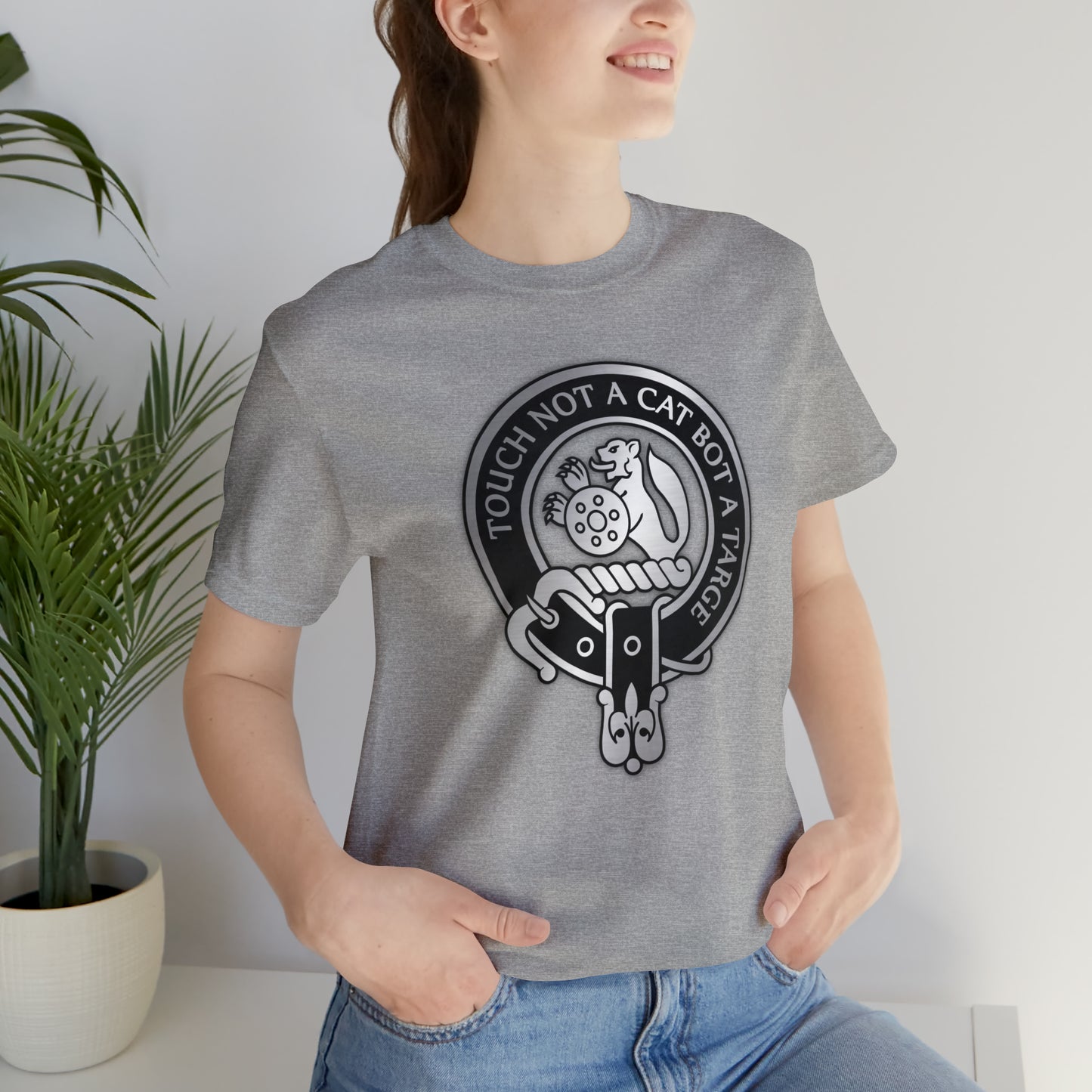 Clan MacBean | MacBain Crest | Unisex T-Shirt