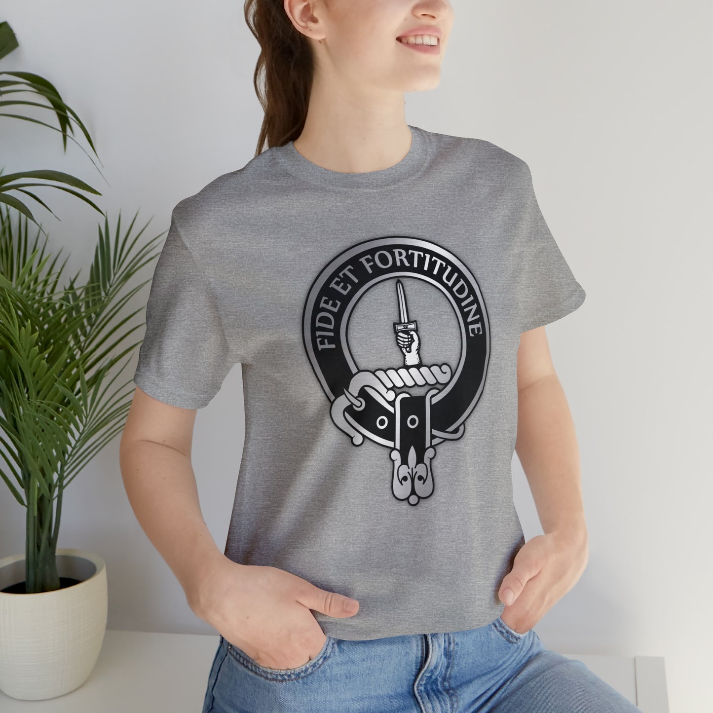 Clan Shaw Crest | Unisex T-Shirt