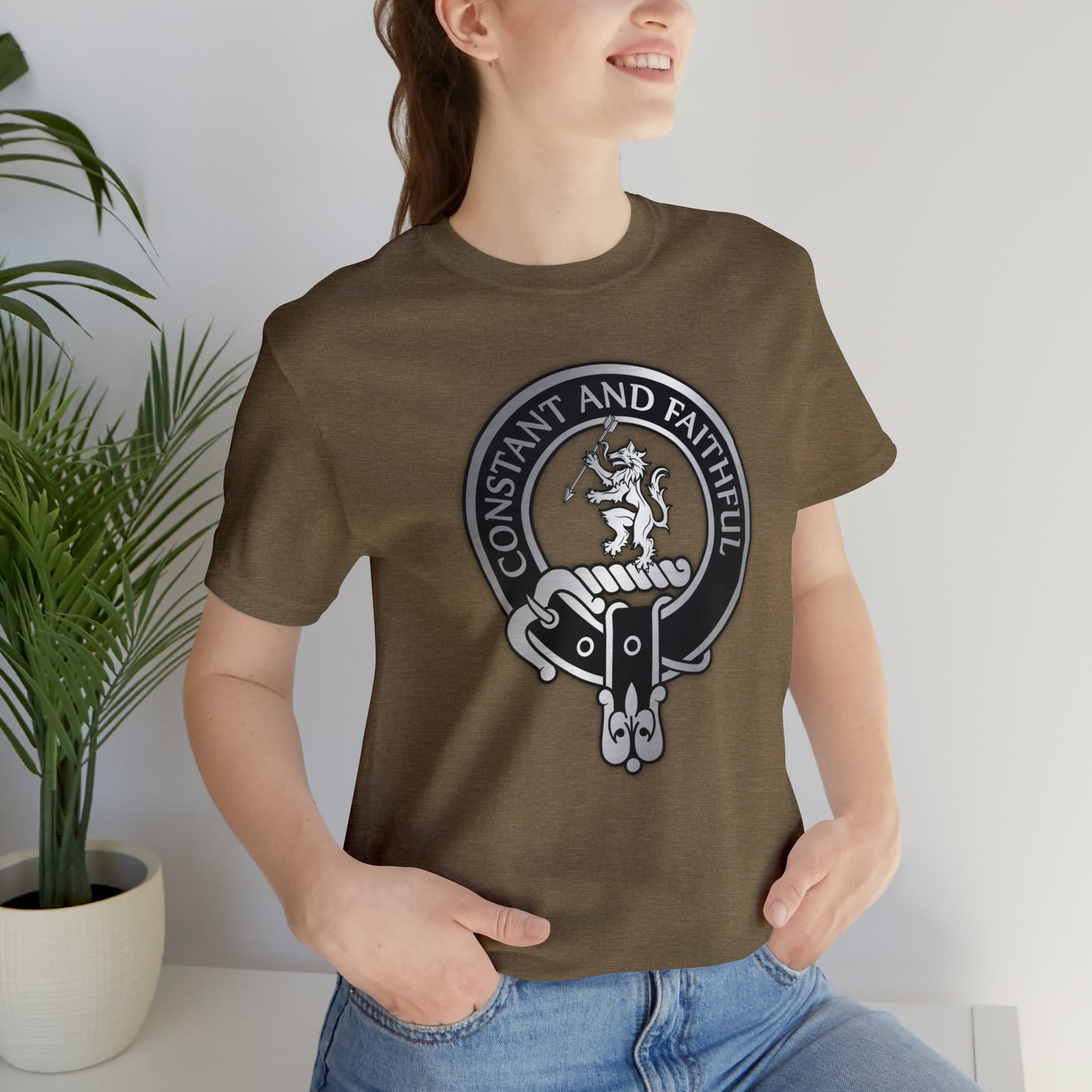 Clan MacQueen Crest | Unisex T-Shirt