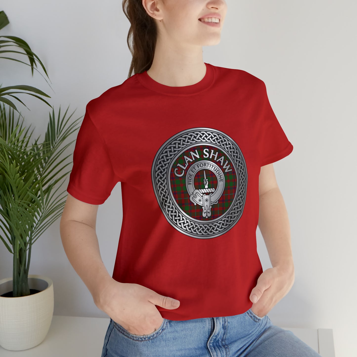 Clan Shaw Crest & Tartan Knot | Unisex T-Shirt