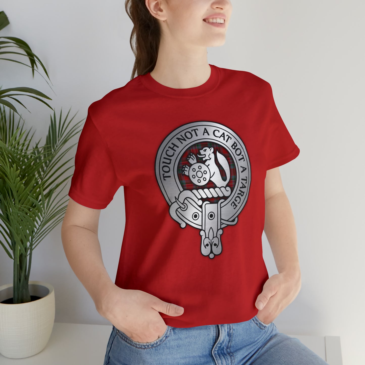 Clan MacBean | MacBain Crest & Tartan | Unisex T-Shirt