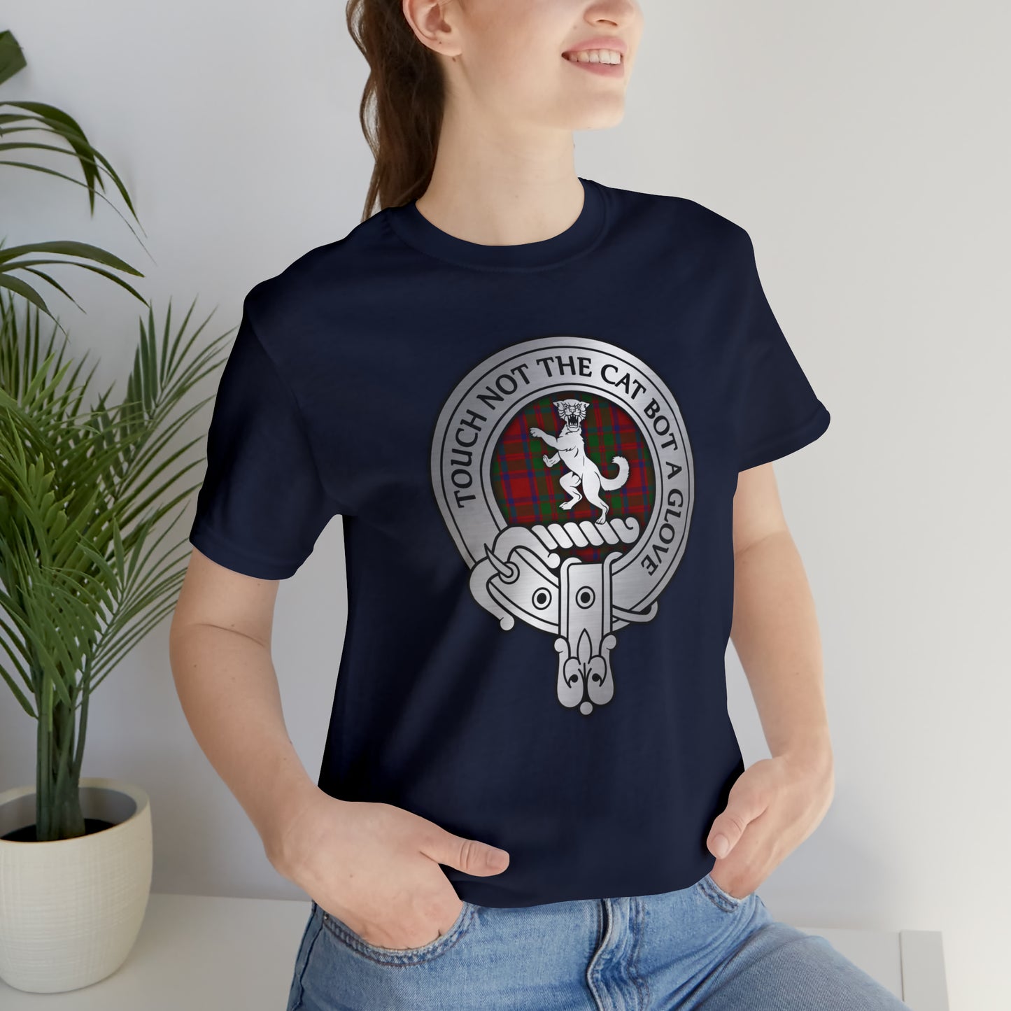 Clan MacIntosh | MacKintosh Crest & Tartan | Unisex T-Shirt