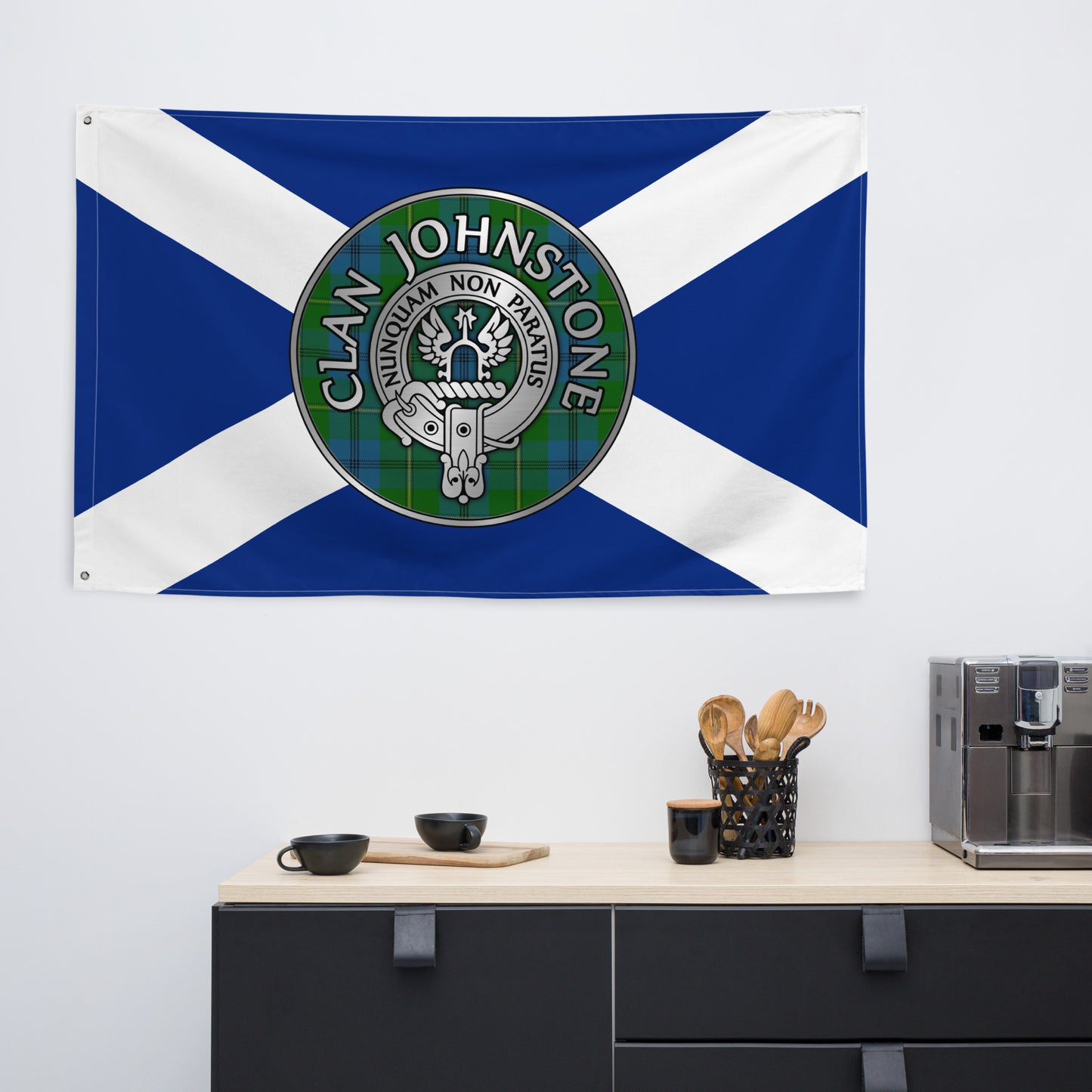 Clan Johnstone Crest & Tartan Flag