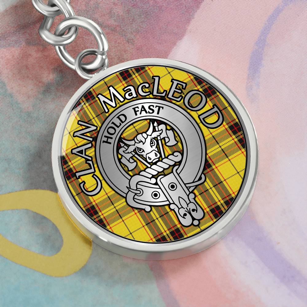 Clan MacLeod Crest & Tartan Pendant Keychain