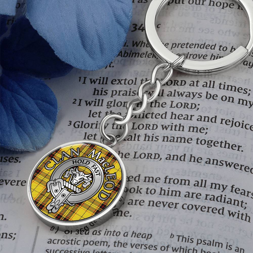 Clan MacLeod Crest & Tartan Pendant Keychain