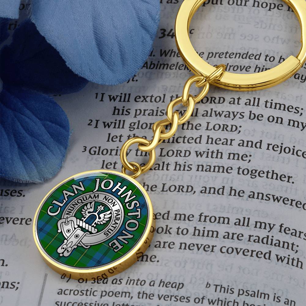 Clan Johnstone Crest & Tartan Pendant Keychain