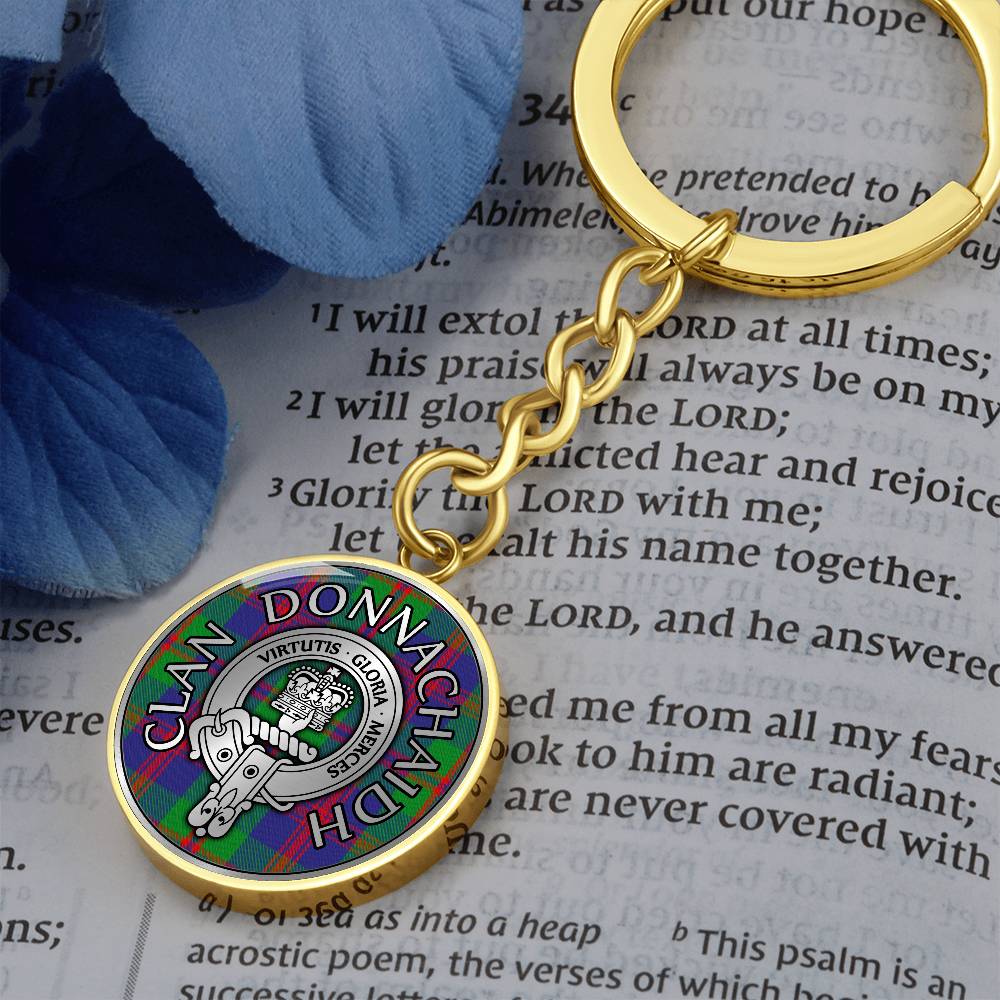 Clan Donnachaidh Crest & Struan Tartan Pendant Keychain