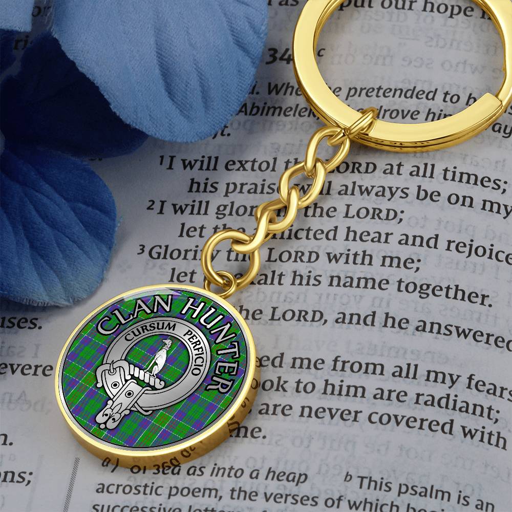 Clan Hunter Crest & Tartan Pendant Keychain