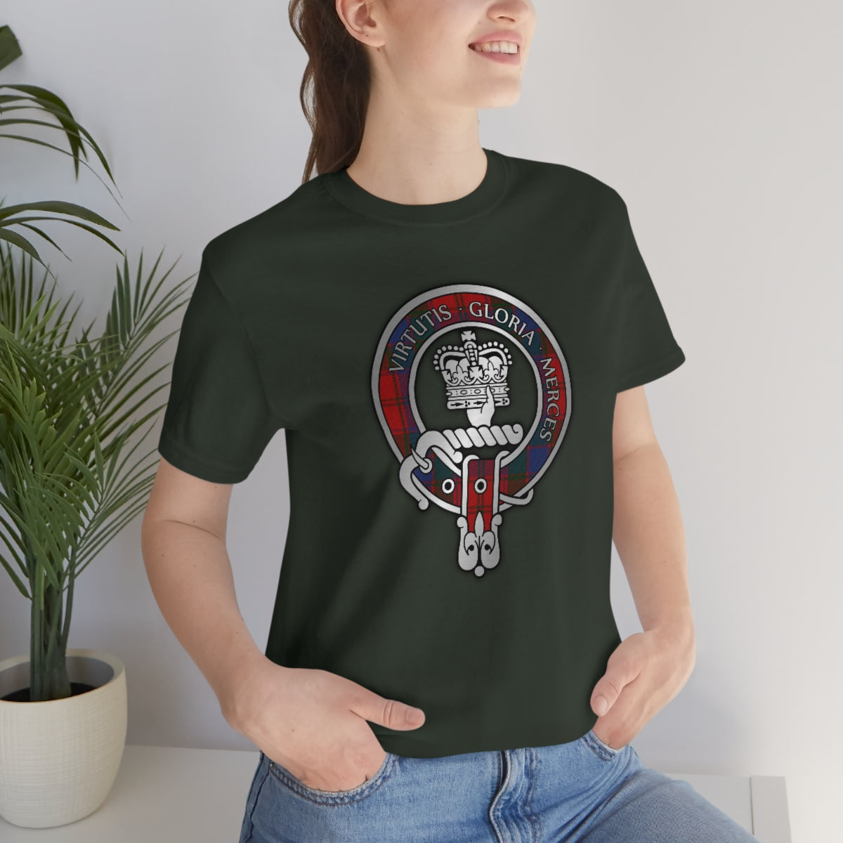 Clan Donnachaidh (Robertson) Tartan Crest T-Shirt