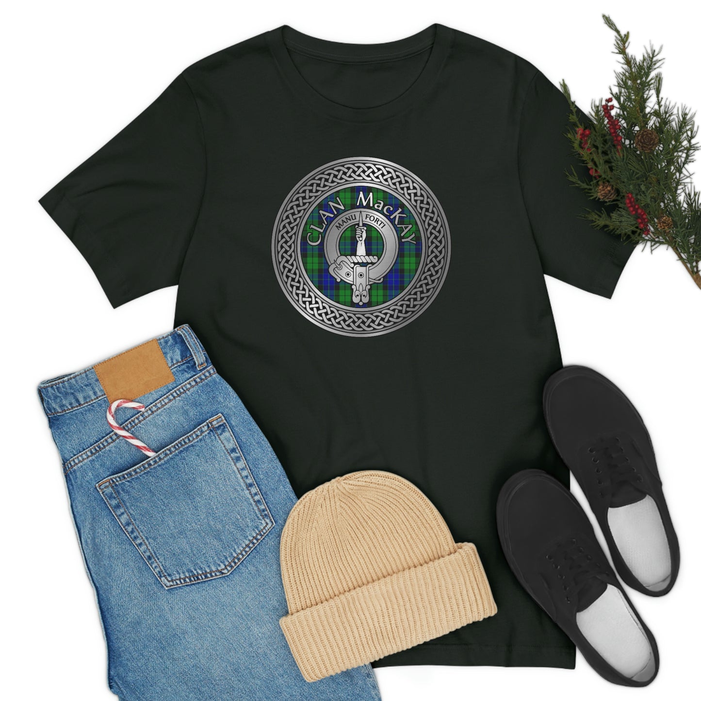 Clan MacKay Tartan & Crest in Celtic Knot T-Shirt