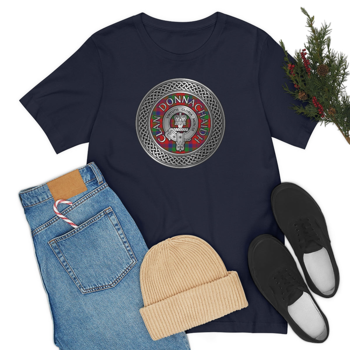 Clan Donnachaidh (Robertson) Crest & Tartan in Celtic Knot T-Shirt