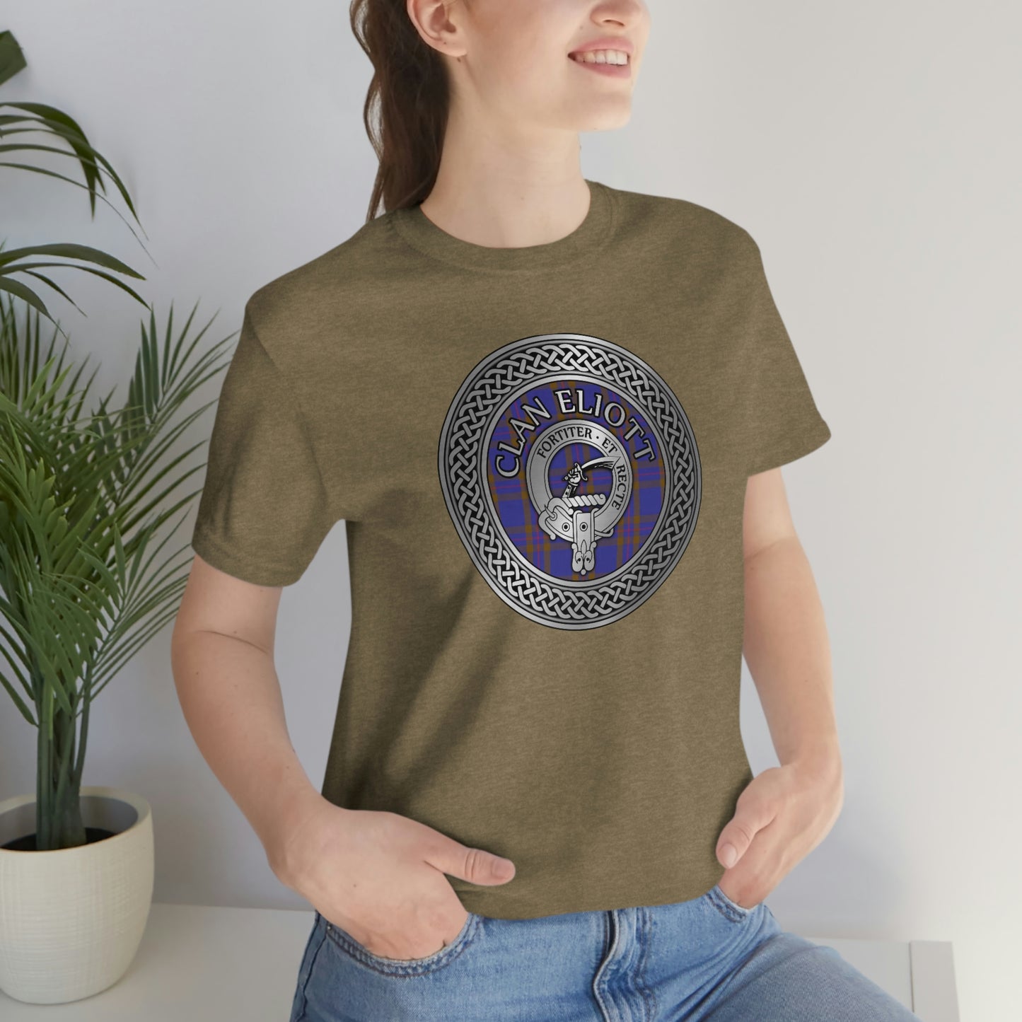 Clan Eliott Tartan & Crest in Celtic Knot T-Shirt