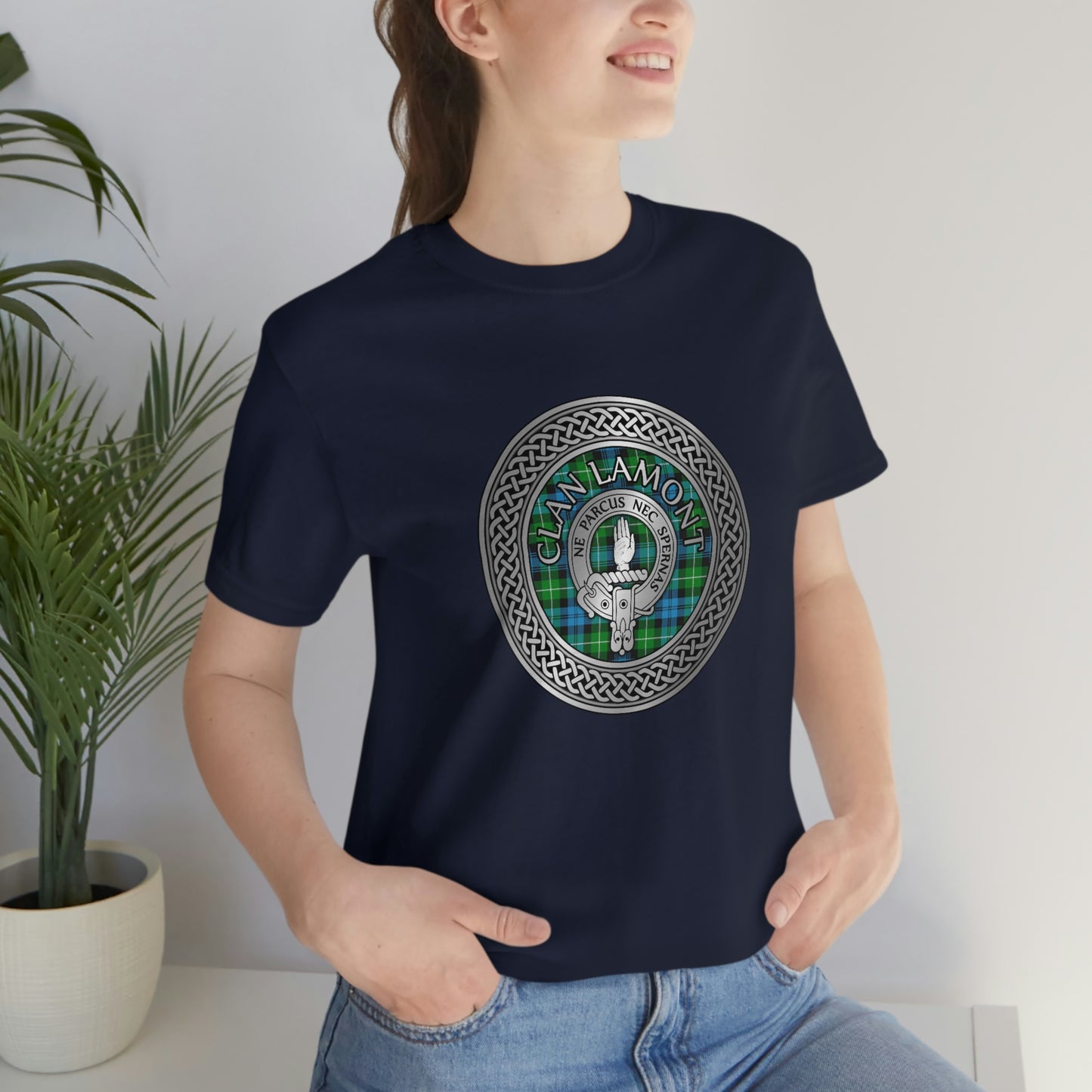 Clan Lamont Crest & Tartan Knot T-Shirt