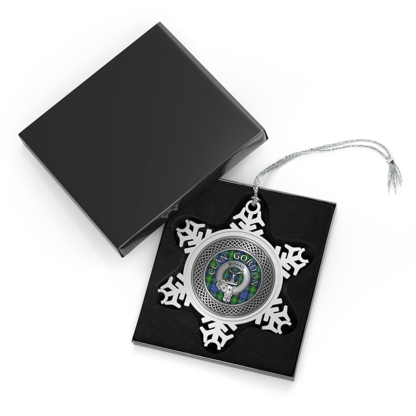 Clan Gordon Crest & Tartan Knot Pewter Snowflake Ornament