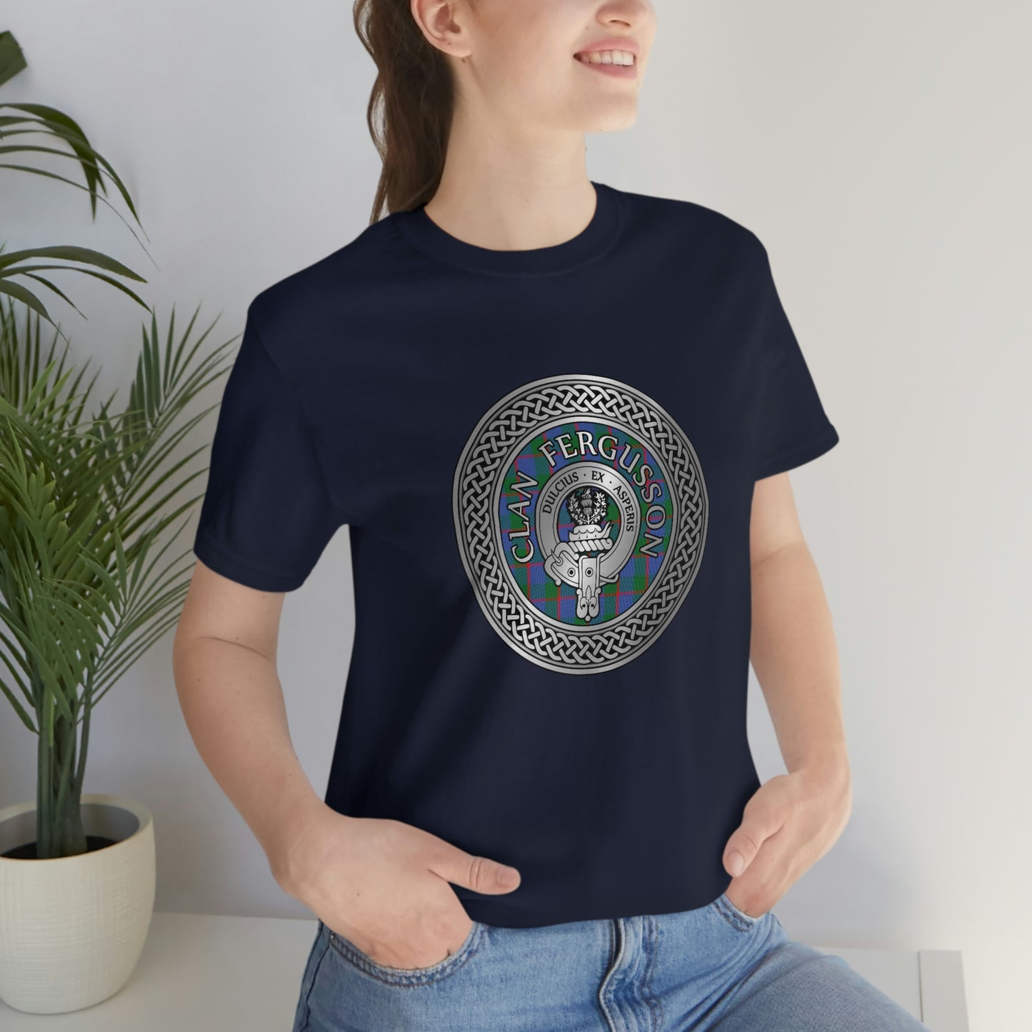 Clan Fergusson Crest & Tartan Knot T-Shirt