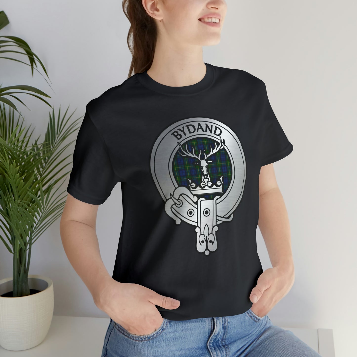 Clan Gordon Crest & Tartan | Unisex T-Shirt