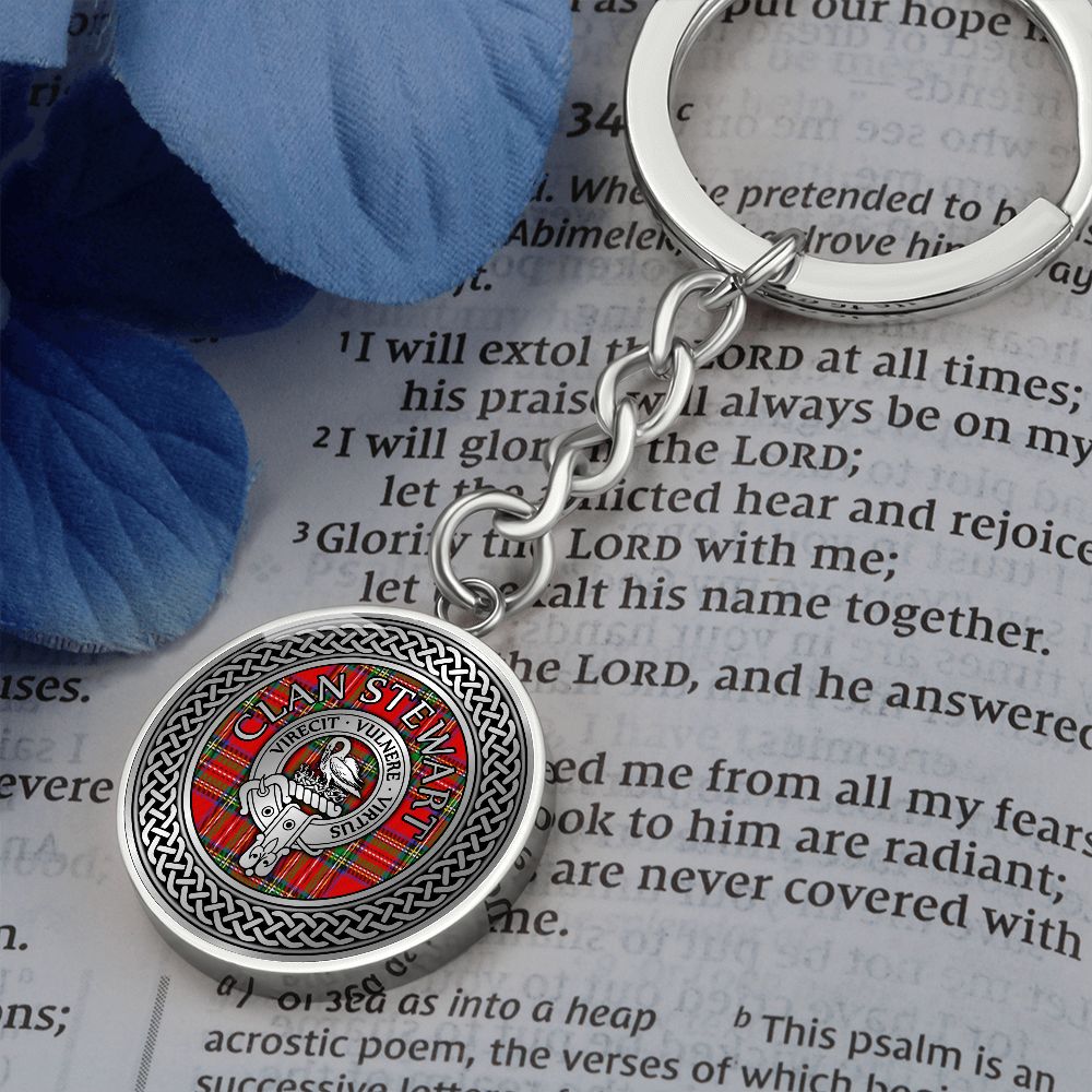 Clan Stewart Crest & Tartan Knot Pendant Keychain