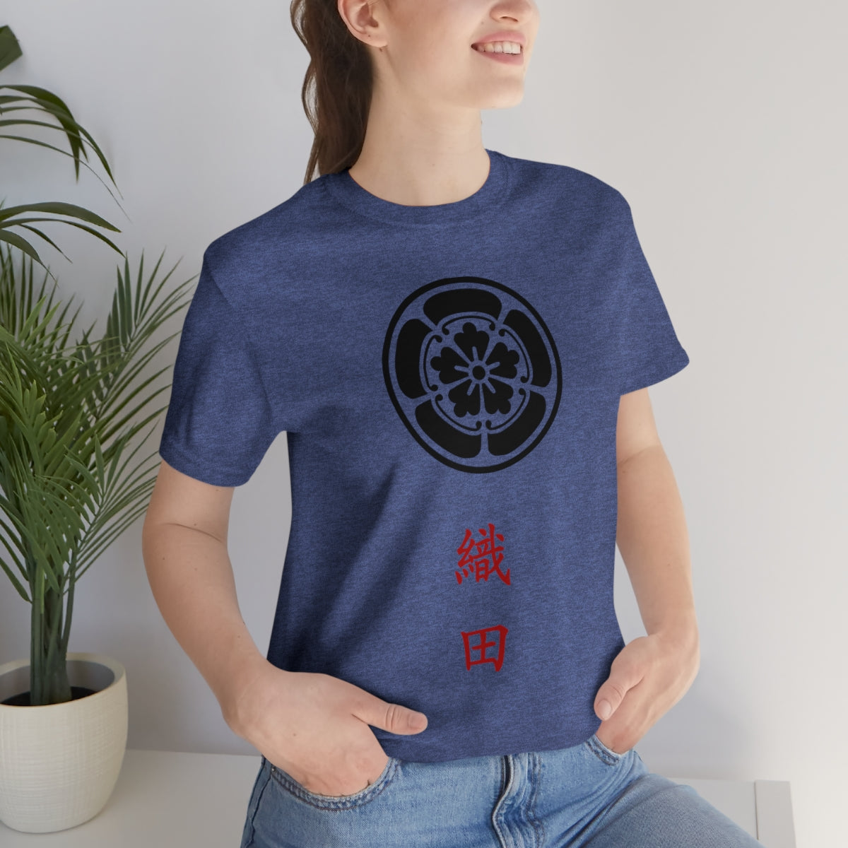 Oda Clan Crest (Kamon) Unisex Tee