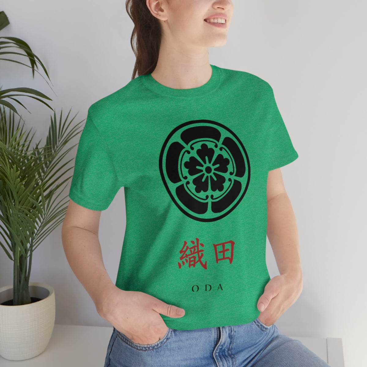 Oda Clan Crest (Kamon) Unisex Tee