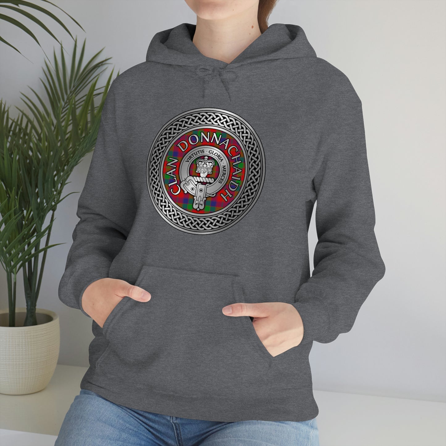 Clan Donnachaidh (Robertson) Crest & Tartan Unisex Heavy Blend™ Hooded Sweatshirt