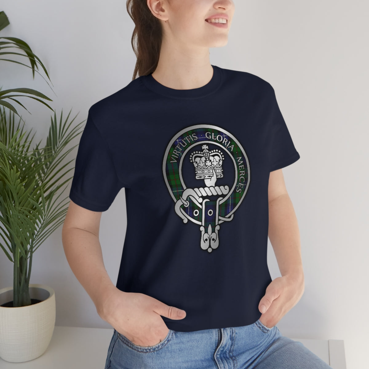 Clan Donnachaidh (Robertson) Hunting Tartan Crest T-Shirt